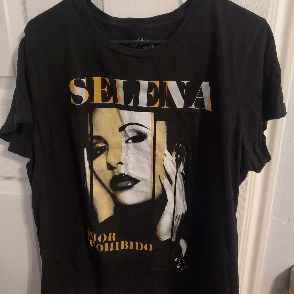 Selena tshirt
